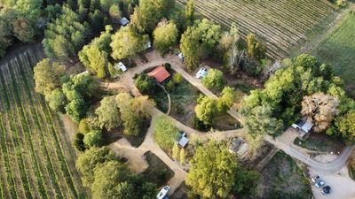 Camping à Larée dans le Gers : vue aérienne du camping